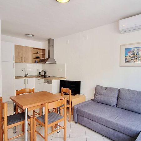 Apartments Lovincic Baška Екстериор снимка